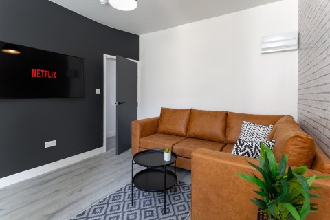 View Full Details for 8SQ, L7 8SQ