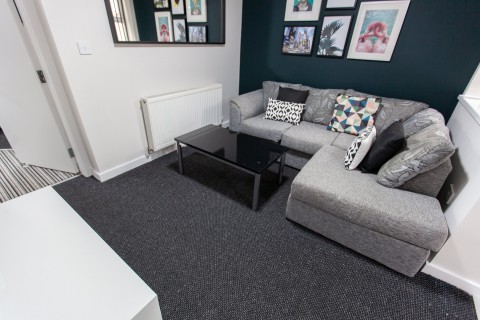 View Full Details for 8SQ, L7 8SQ