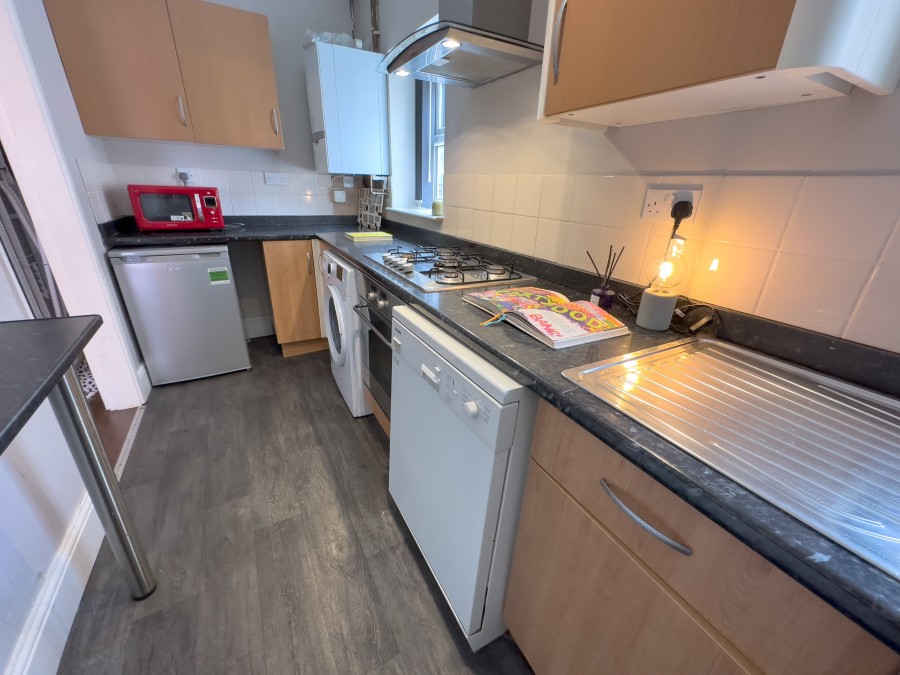 Images for Sheil Road