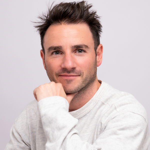 Image of Alexander Bennett